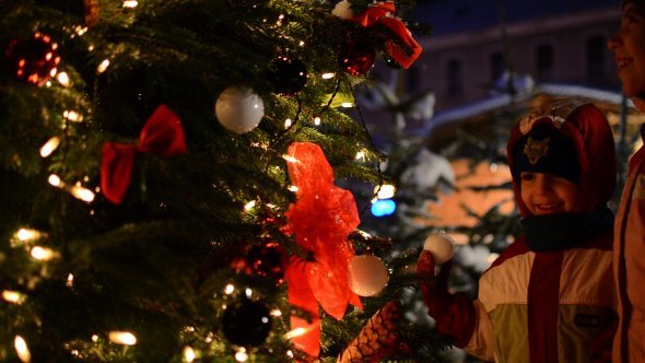 Kids Near Christmas Tree 02