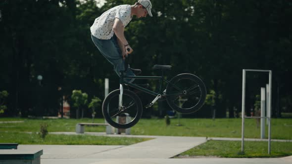 Urban Extreme in the Skatepark