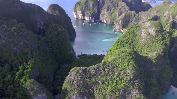 4K drone footage of Maya Bay in Koh Phi Phi Leh island (Thailand)