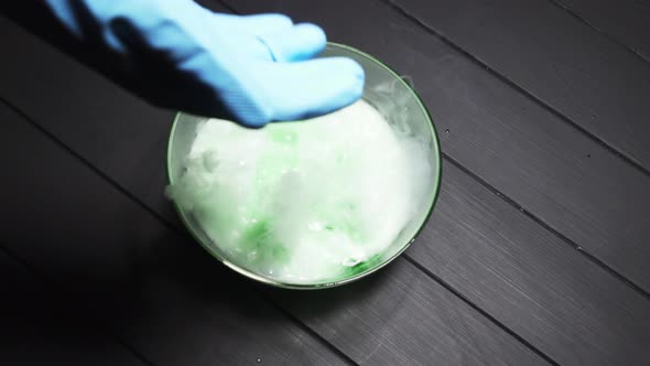 Chemical Reaction of Water to the Addition of Dry Ice Top View