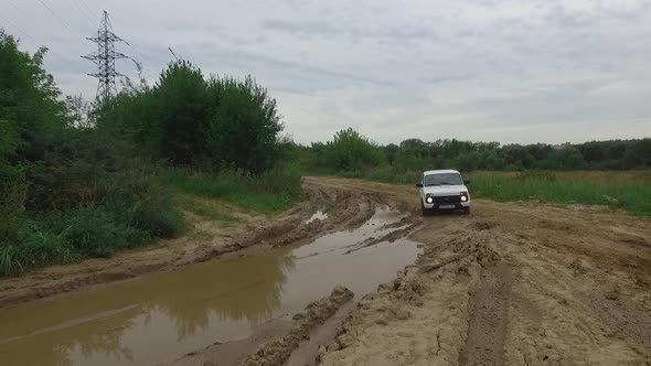 Russian Offroader in Overland