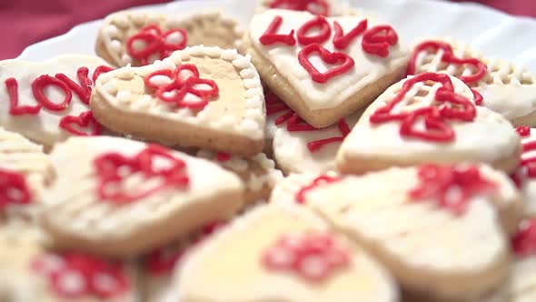 Cake with the Inscription "Love"