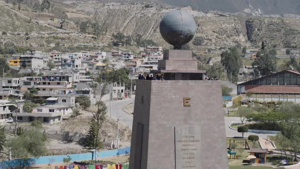 Monumento a la mitad del mundo toma aerea. Halaf of the world monument aereal shotInspire 2 x7 Came