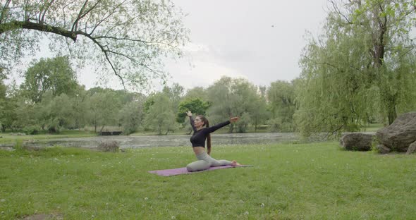 Yoga Action Exercise Healthy in the Park