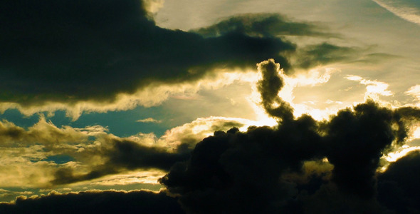 Dark Clouds Time Lapse alt