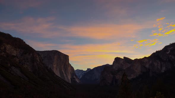 Yosemite Valley Time Lapse