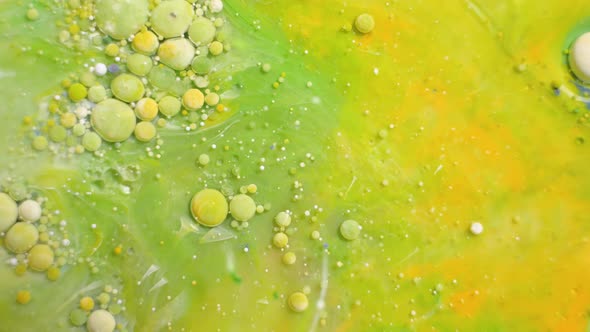 Abstract Movement of Acrylic Paints alt