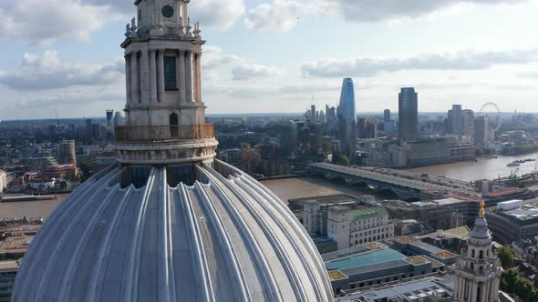 Backwards Reveal of Large Dome and Lantern on Top of Baroque Saint Pauls Cathedral