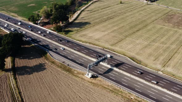 Italian highway traffic in the countryside