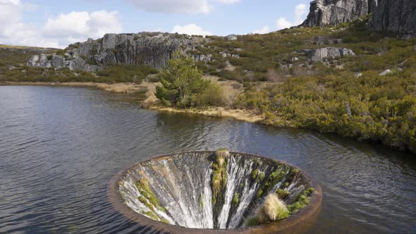 Covao dos Conchos lagoon in Serra da Estrela, Portugal