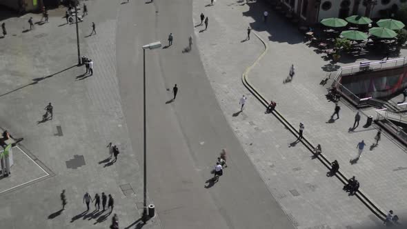 TIME LAPSE: Crowd of People Walking Over Plaza in German City Frankfurt Am Main in Summer Hauptwache