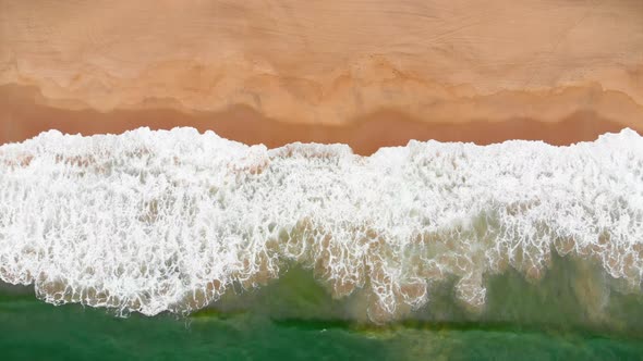 Aerial Drone Shot View the Ocean of the Ocean Waves, Beautiful Waves Do Not End Frames One By One