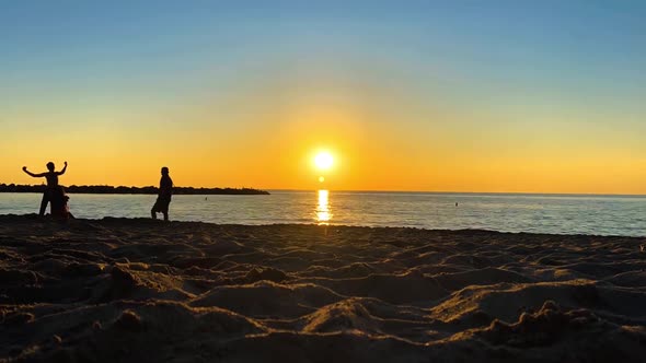 Sunset timelapse taken at Presque Isle State Park, Lake Erie, Pennsylvania