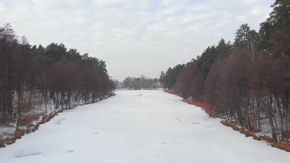 People Walk On The Frozen River alt