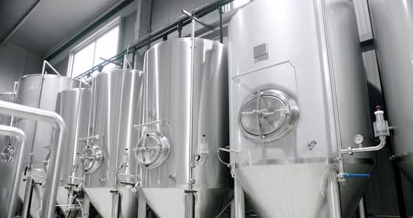 Beer Production with Modern Beer Tanks