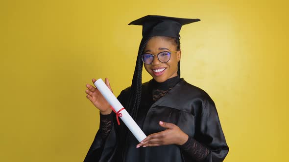African American Female Has Got Master's Degree After Graduating the University
