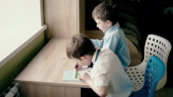 Pupils Little Boys Do Their Homework 12