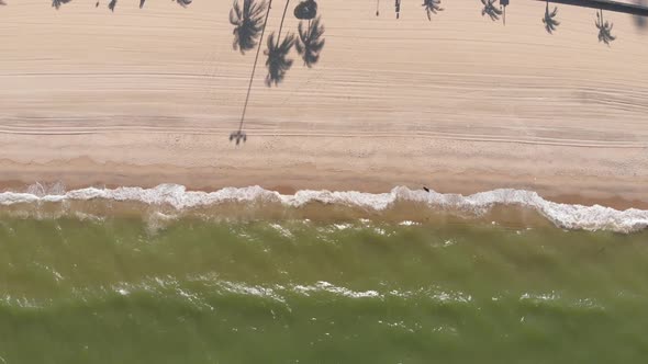 Aerial Drone Shot View the Ocean of the Ocean Waves, Beautiful Waves Do Not End Frames One By One