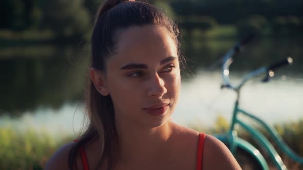 Close Up of Woman's Face at Sunset, Beautiful Green Eyes, Portrait, Outdoor Relax Sunlight, Slow