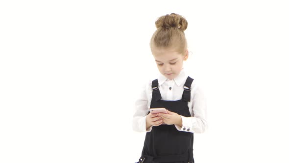 Great Idea Comes To Baby When Writing Message on Smartphone