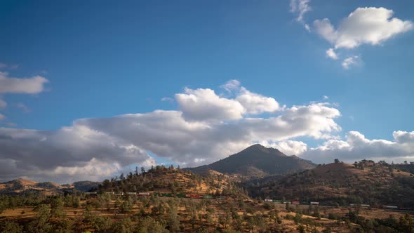 Train in Tehachapi Time Lapse alt