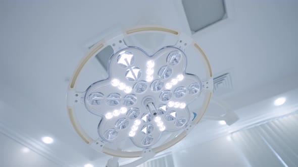 Bright surgical lamp light