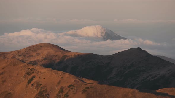 Clouds Under Mountains - 4K