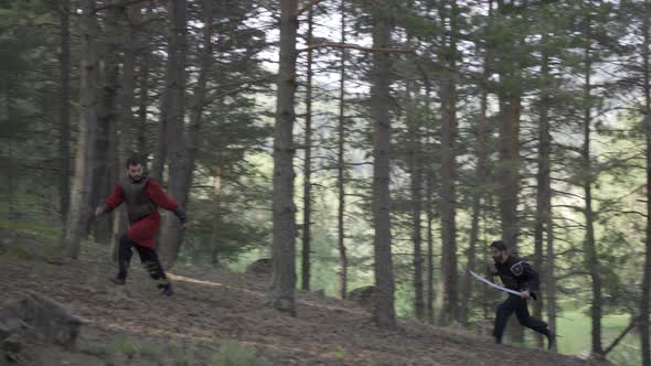 Two soldiers chase. Historical battle scene. alt