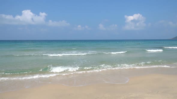 Beautiful tropical beach sea ocean with blue sky and white cloud