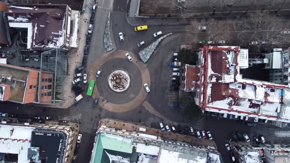 Circle Square In The Snowy City