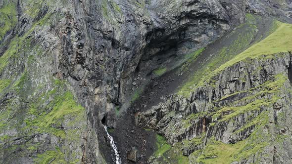 Midagrabindon Waterfalls inCaucasus Mountains