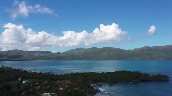 4k 24fps Drone Shoot Of The Bay Un The Caribbean With Mountains