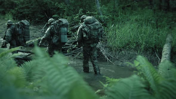 Military Operation Special Forces Soldiers Crossing The River