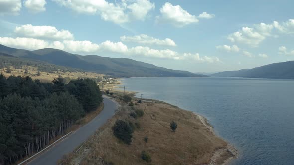  road near the lakeshore