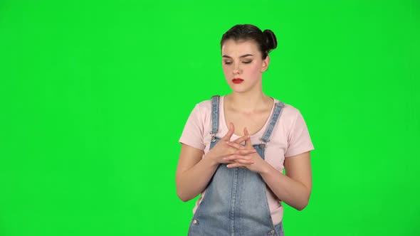 Brilliant Idea Comes To Girl, Wow, Against Green Screen