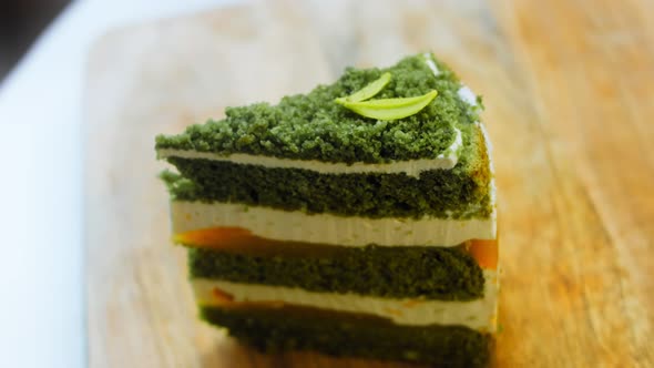 Green Diushes Cake with Green Chocolate Leaves