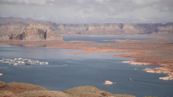 Wahweap Bay with boats