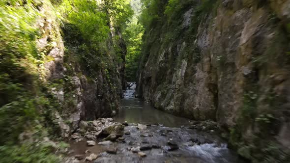 Canyon Trekking River