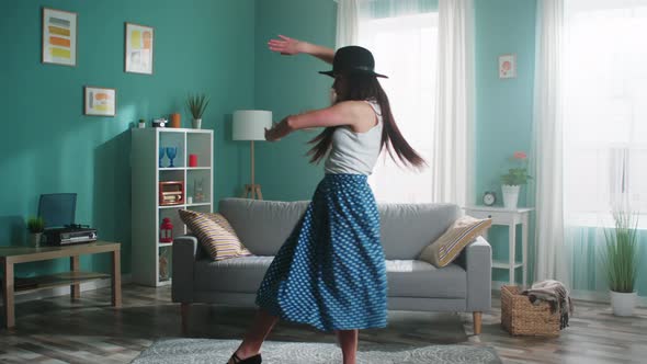 Woman Performer Is Training at Home