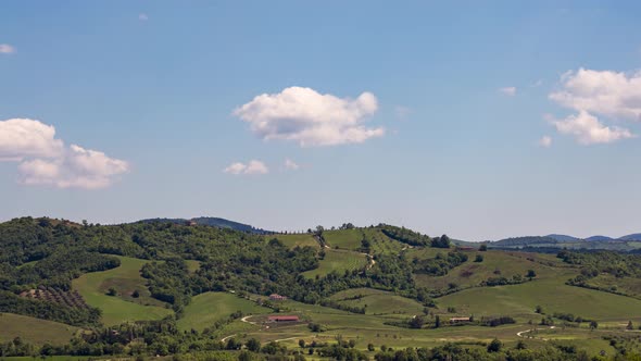 4K Timelapse Clouds over the hills of the beautiful Tuscany