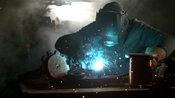 Super Slowmotion Footage of Welding Person, 1000Fps at 