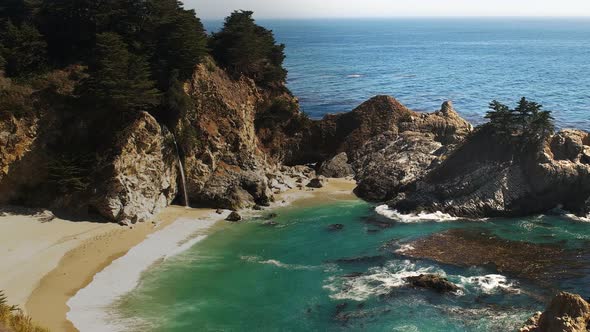 mcway falls at julia pfeiffer burns state park on highway 1