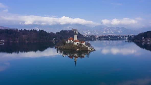 Bled Lake and Marijinega Vnebovzetja Church