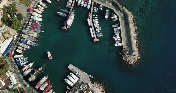 Oldcity harbour aerial enter 4k