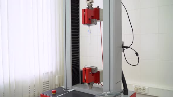 Torn Machine Tests Polyethylene in a Laboratory