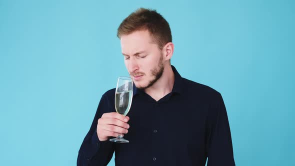 Bad Wine Spoiled Drink Man Champagne Gif Loop