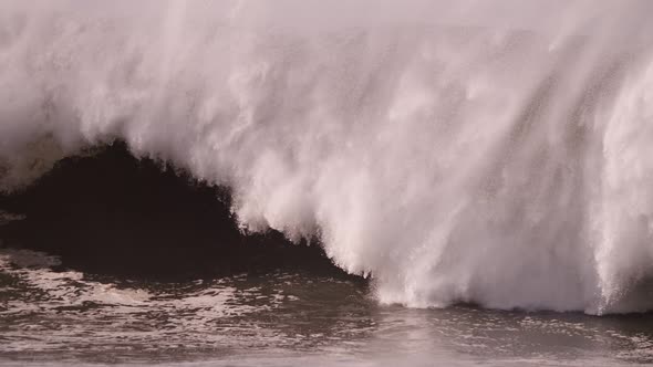 Nazaré Big Wave Raw Power