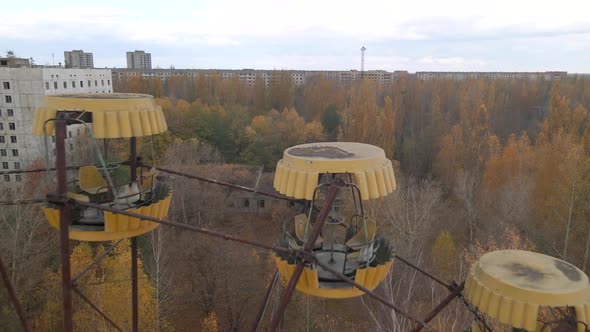 ADrone Extremly Close Flyes Near Abandoned Ferris Wheel in Chernobyl Exclusion Zone