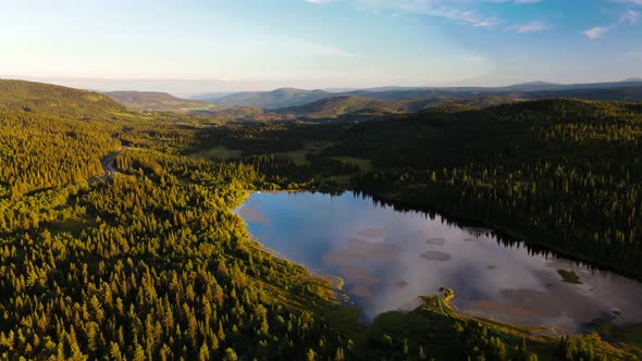 Bamselitjernet lake and forest near Beitostolen, Norway