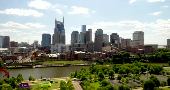 Nashville, Tennessee skyline with drone video moving in.